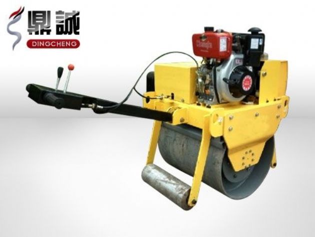 點擊查看詳細信息<br>標題：重型手扶式單鋼輪壓路機 閱讀次數：13302