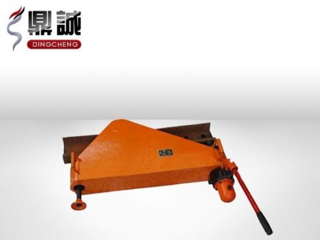 點擊查看詳細信息<br>標題：垂直液壓彎軌機 閱讀次數：4425
