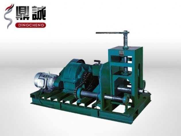 點擊查看詳細信息<br>標題：臥式多功能滾動彎管機 閱讀次數(shù)：4726